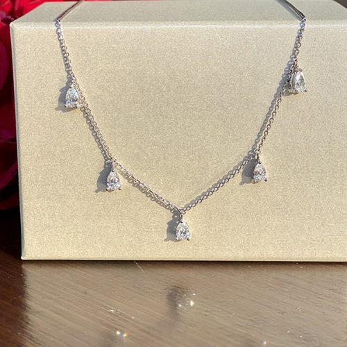 Necklace with pear shape diamonds
